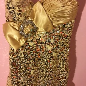 Tony Bowls Dresses - Tony Bowles Sequin Delight Gown Tony Bowls Dresses - Tony Bowles Sequin Delight Gown
